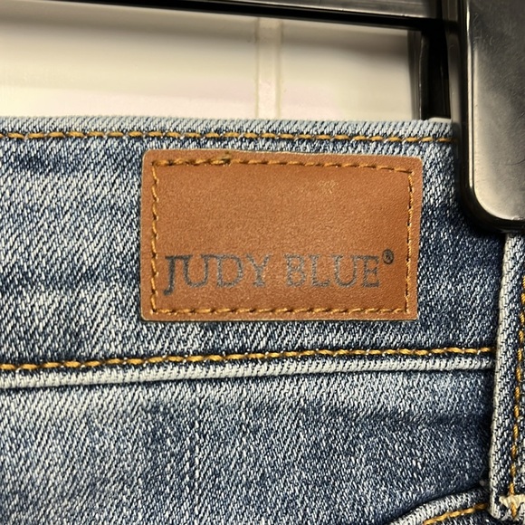 Judy Blue Womens Dad Jeans 13/31 Med Wash Frayed Hem Straight Leg Relaxed Fit - Picture 9 of 15